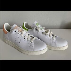 Adidas Stan Smith Miss Piggy Kermit Men’s Shoes Size 5 White (GZ5996)